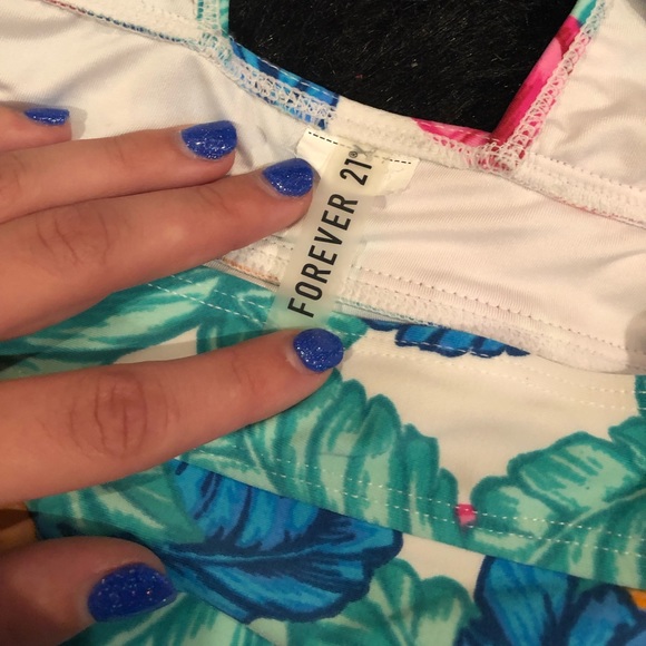 Forever 21 floral one piece - Picture 3 of 4